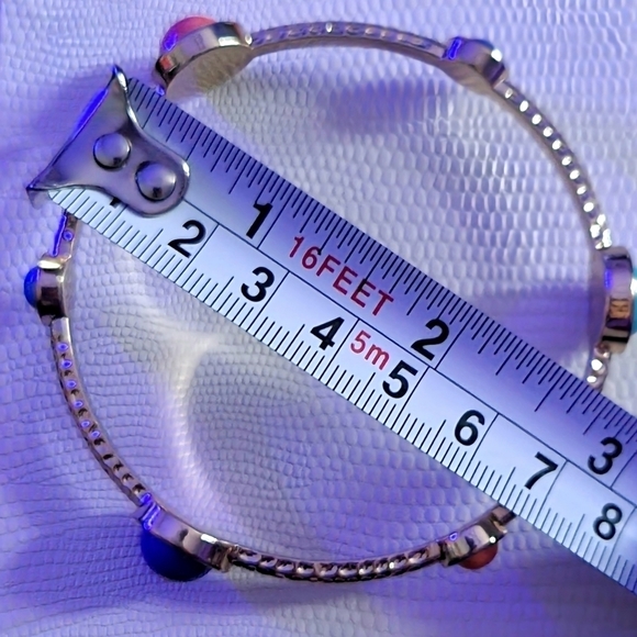 Woman's braclet with colored gems - Picture 2 of 5